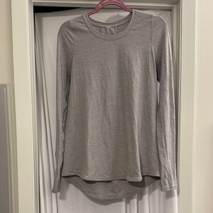 Lululemon Athletica Heather Gray Long Sleeve Top